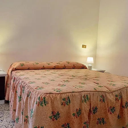 Elle Shelter Guest house Scanzano